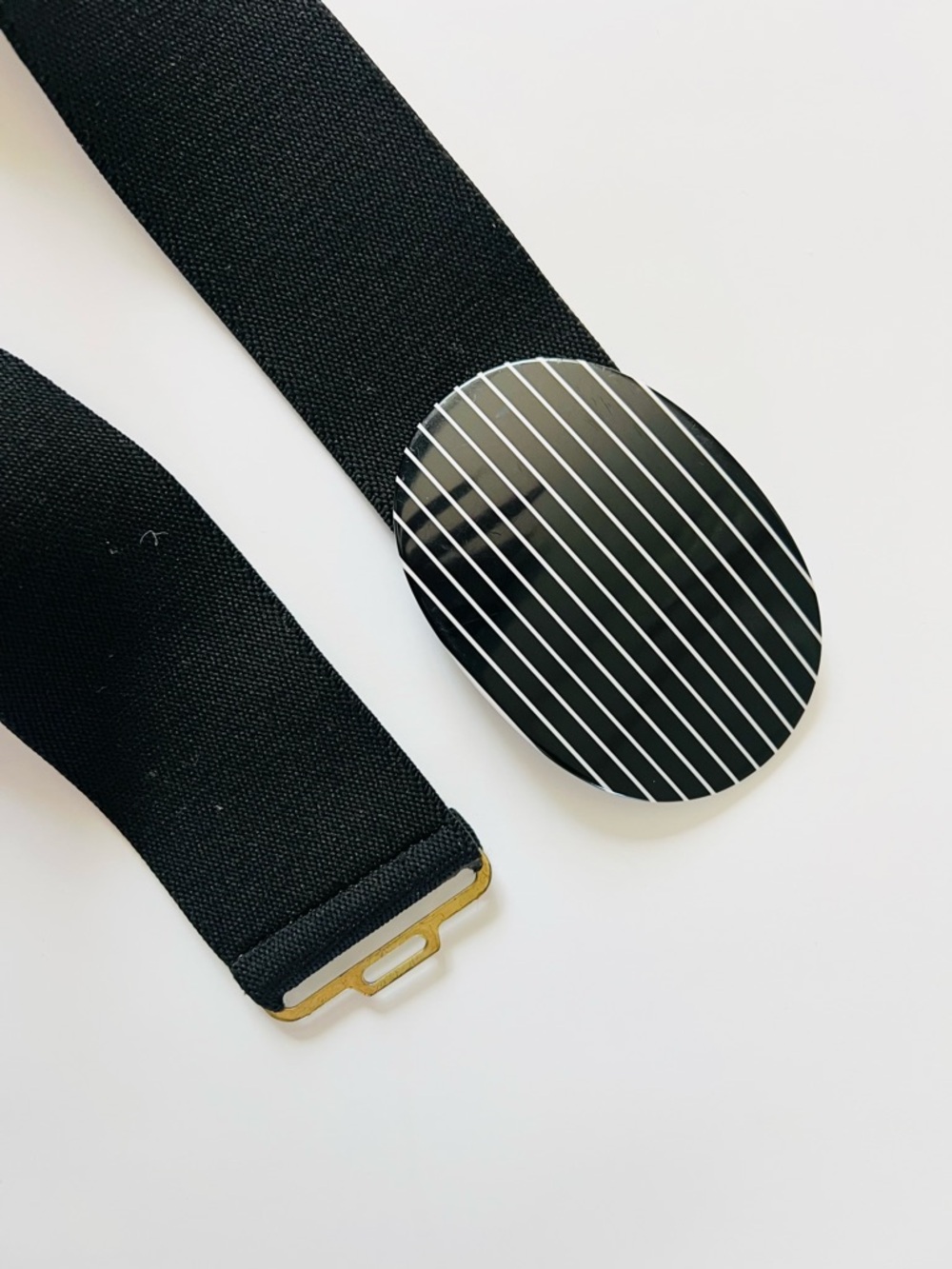 Black Stretch Belt Oversized Oval Buckle – Minimal Striped Statement 90’s 27”